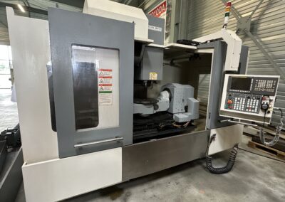 Machine-outil occasion – AKIRA SEIKI 5AX BC 650